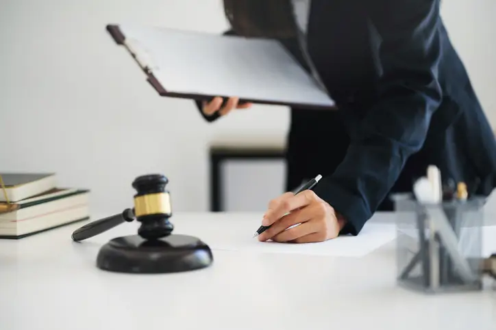 법무법인 대전법률상담 아청법 위반 성착취물 배포 기소유예