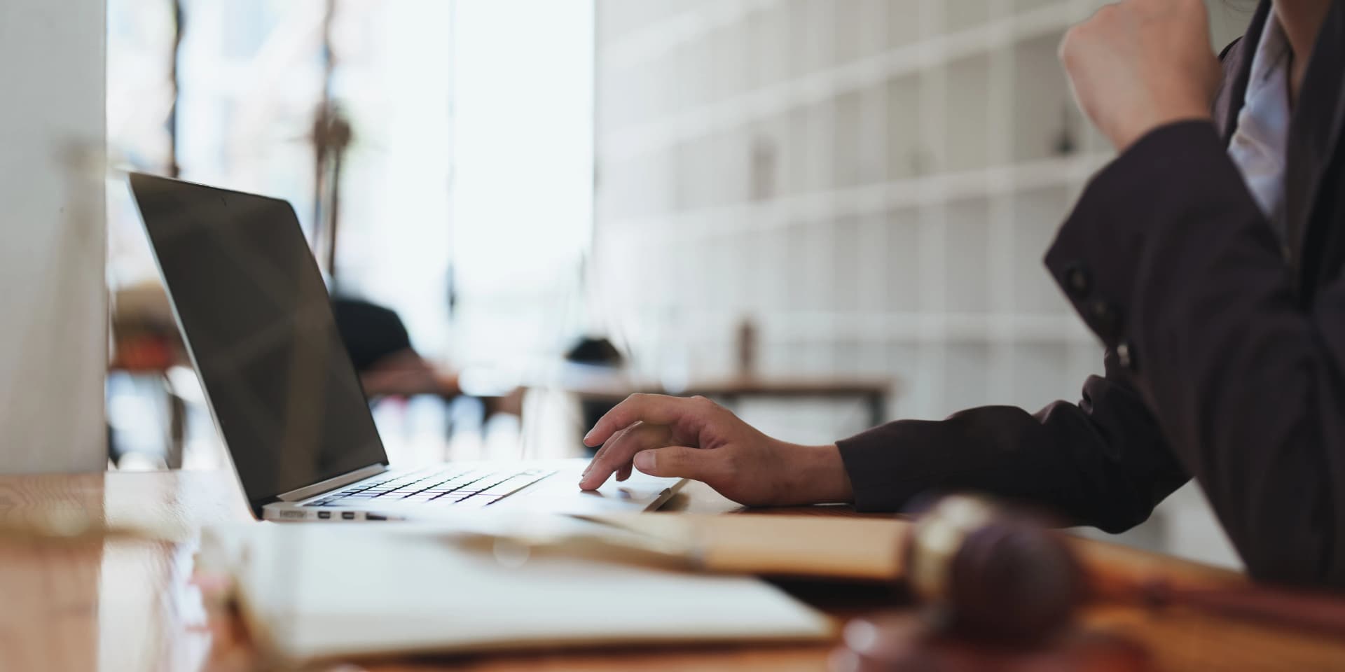 대륜 성폭행변호사 강간미수 조력 불송치