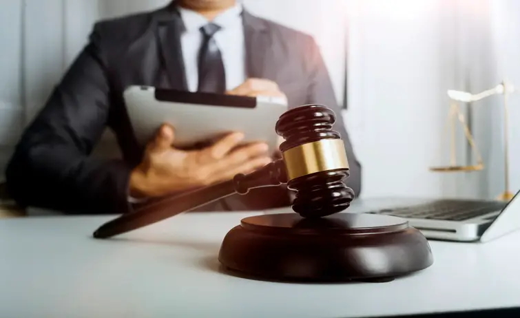 법률상담 진행한 의뢰인 처벌 방어 조력은 