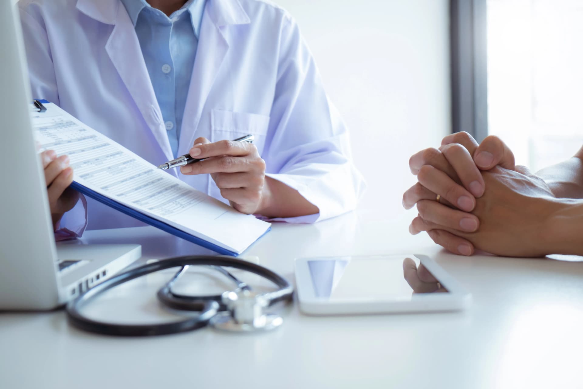 의학전문변호사, 의료과실 입증 위한 조력